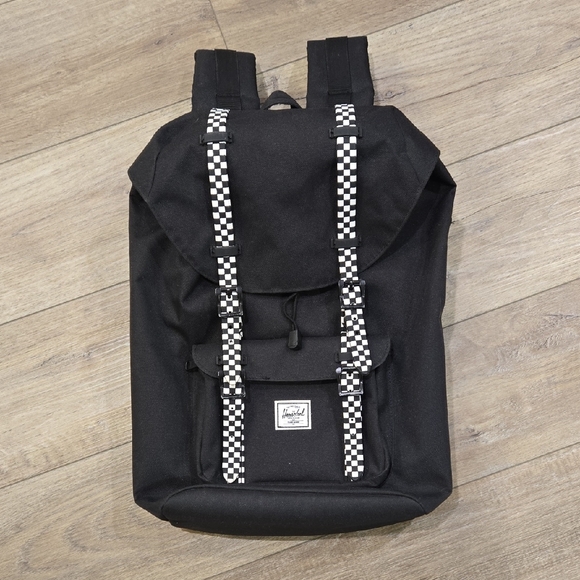 Herschel Supply Company Other - NWOT Herschel Supply Co. Black Backpack with Checkered Straps